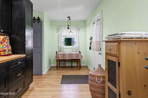 Entry Way - 102 Marson Ave, Glenville, NY 12302 photo 1 of 3