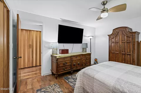 Bedroom - 102 Marson Ave, Glenville, NY 12302 photo 2 of 7