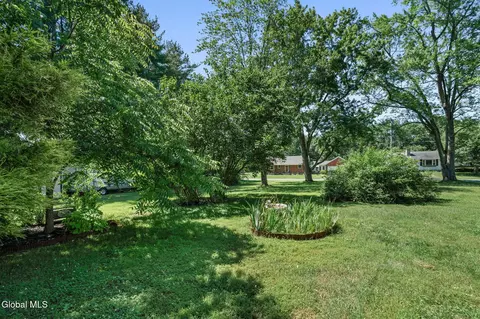 Exterior - 102 Marson Ave, Glenville, NY 12302 photo 9 of 15