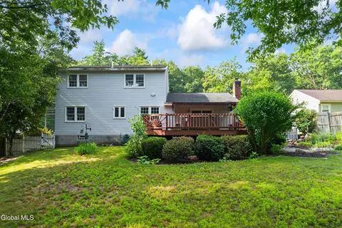 Exterior - 3059 E Old State Rd, Schenectady, NY 12303 photo 7 of 13