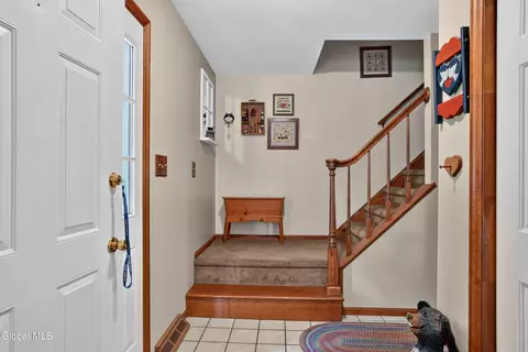 Entry Way - 3059 E Old State Rd, Schenectady, NY 12303 photo 1 of 3