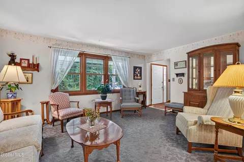 Living - 3059 E Old State Rd, Schenectady, NY 12303 photo 4 of 6
