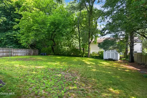 Exterior - 3059 E Old State Rd, Schenectady, NY 12303 photo 13 of 13
