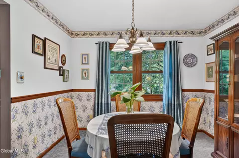 Dining - 3059 E Old State Rd, Schenectady, NY 12303 photo 1 of 6