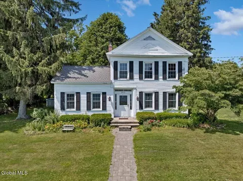 8812 Mariaville Rd, Pattersonville, NY 12137