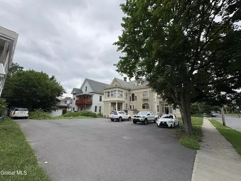 Exterior - 1114 Union St, Schenectady, NY 12308 photo 5 of 7