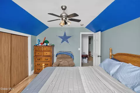 Bedroom - 809 Thompson St, Schenectady, NY 12306 photo 3 of 6