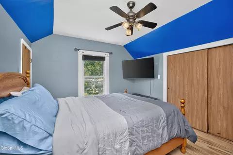 Bedroom - 809 Thompson St, Schenectady, NY 12306 photo 2 of 6