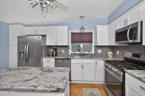 Kitchen - 809 Thompson St, Schenectady, NY 12306 photo 2 of 7