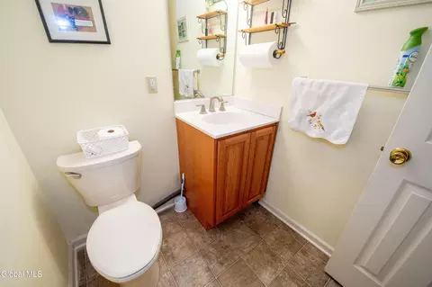 Bath - 92 Commonwealth Dr, Glenmont, NY 12077 photo 1 of 4