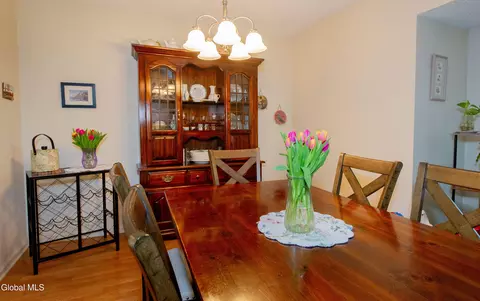Dining - 92 Commonwealth Dr, Glenmont, NY 12077 photo 1 of 4