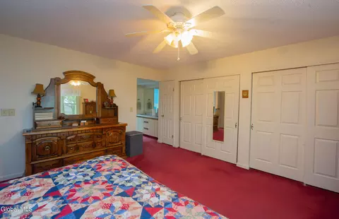 Bedroom - 92 Commonwealth Dr, Glenmont, NY 12077 photo 2 of 5