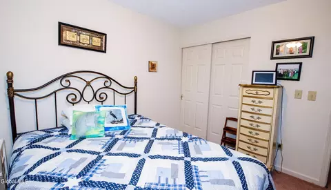 Bedroom - 92 Commonwealth Dr, Glenmont, NY 12077 photo 4 of 5