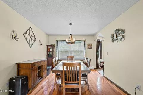 Dining - 4 Carlyle Ct, Ballston Lake, NY 12019 photo 1 of 4