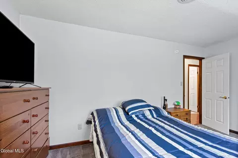 Bedroom - 4 Carlyle Ct, Ballston Lake, NY 12019 photo 6 of 11