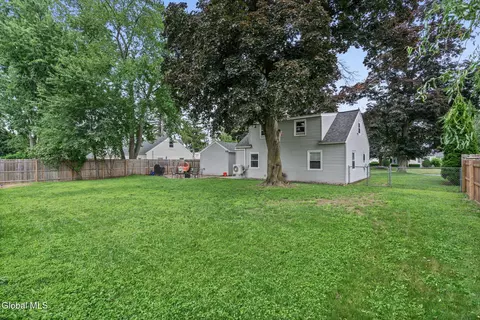 Exterior - 1005 Wayne Rd, Schenectady, NY 12303 photo 5 of 6