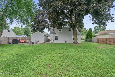 Exterior - 1005 Wayne Rd, Schenectady, NY 12303 photo 4 of 6