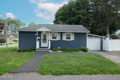 35 Hudson Ave, Colonie, NY 12205