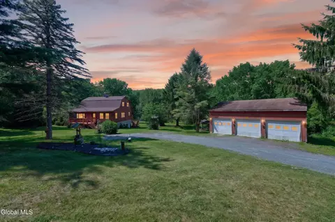 1333 Blue Factory Hill Rd, Cropseyville, NY 12052