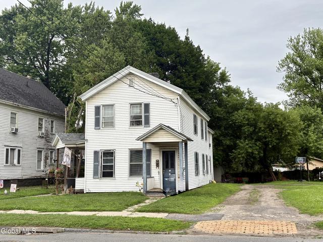 13 E 8th Ave, Gloversville, NY 12078