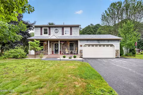 1038 Laural Ln, Ballston Spa, NY 12020