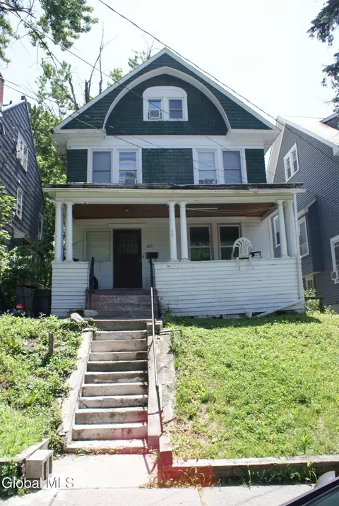 275 W Lawrence St, Albany, NY 12208