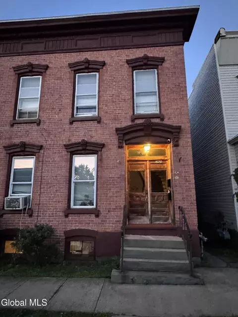 1620 4th Ave, Watervliet, NY 12189