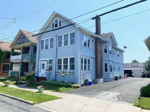 338 Taylor Ct, Troy, NY 12180