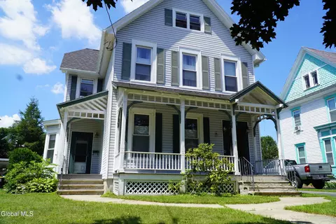 239 S 2nd Ave, Mechanicville, NY 12118