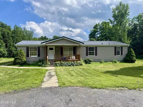 25 County Rte 413, Westerlo, NY 12193
