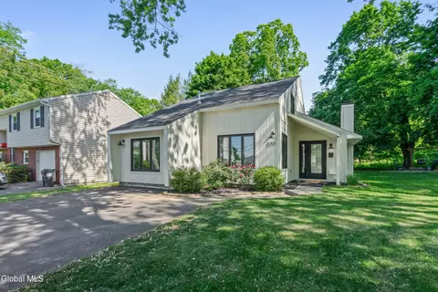 245 Hampton Ave, Rensselaer, NY 12144