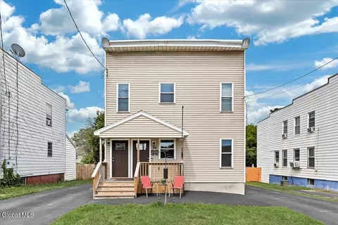 56 Cohoes Rd, Watervliet, NY 12189