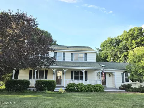 253 Van Vorst Rd, Ballston Lake, NY 12019