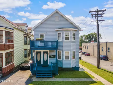 217 Broadway, Menands, NY 12204