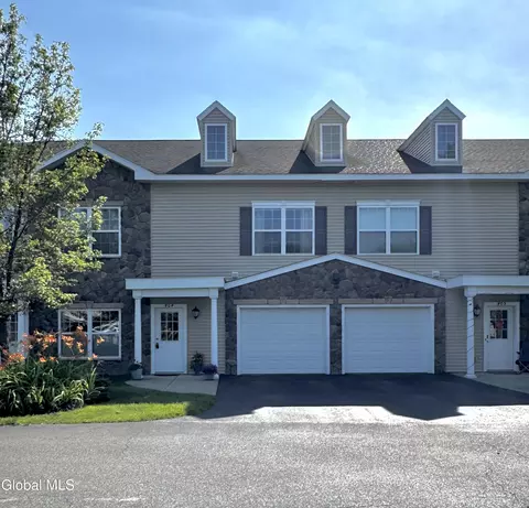 404 Worthington Ter, Wynantskill, NY 12198