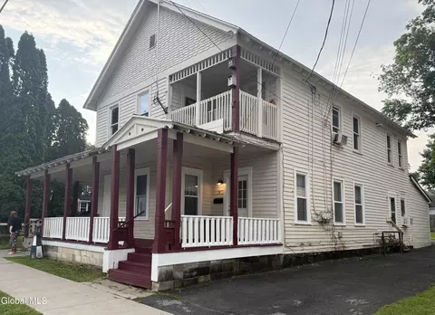 74 Mccrea St, Fort Edward, NY 12828