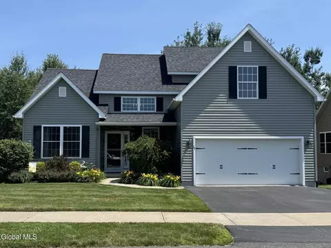 19 Ironwood St, Ballston Lake, NY 12019