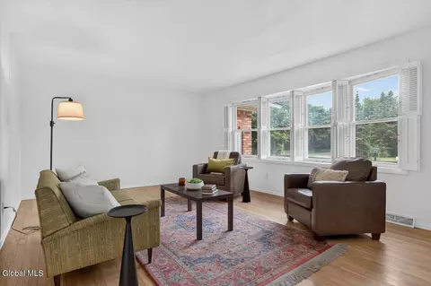 Living - 3966 Consaul Rd, Schenectady, NY 12304 photo 2 of 4