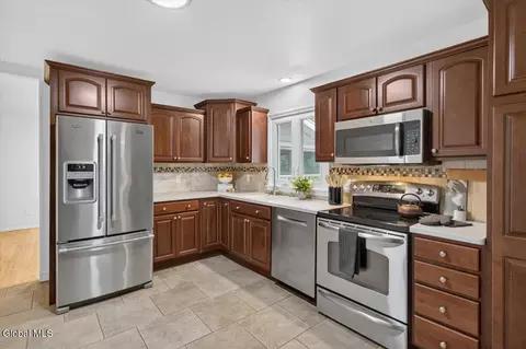Kitchen - 3966 Consaul Rd, Schenectady, NY 12304 photo 1 of 7