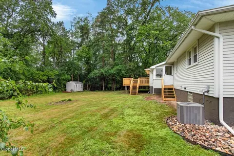 Exterior - 3966 Consaul Rd, Schenectady, NY 12304 photo 9 of 17