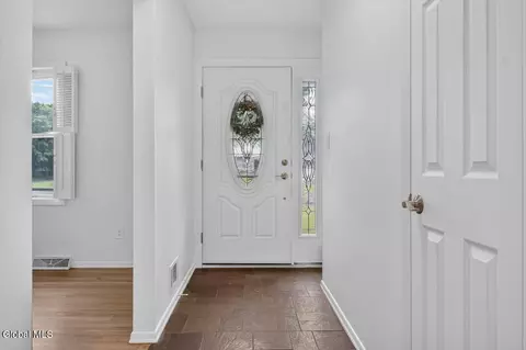Entry Way - 3966 Consaul Rd, Schenectady, NY 12304 photo 2 of 5