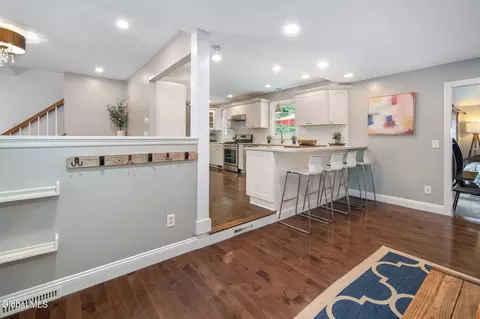 Entry Way - 58 Middlesex Dr, Slingerlands, NY 12159 photo 1 of 4