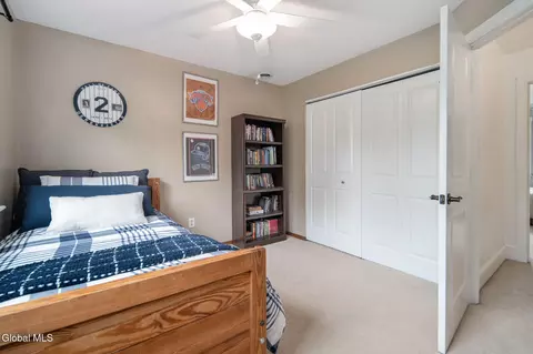 Bedroom - 58 Middlesex Dr, Slingerlands, NY 12159 photo 7 of 9