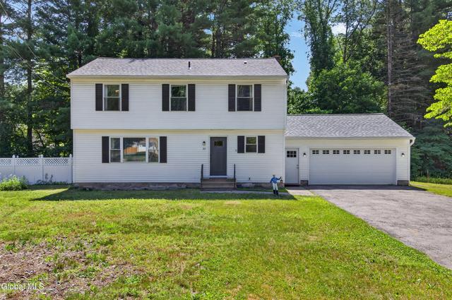 33 Jones Rd, Saratoga Springs, NY 12866