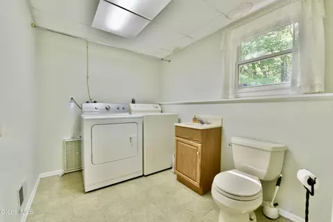 Other - 4 Cedar Ct, Schenectady, NY 12309 photo 6 of 8