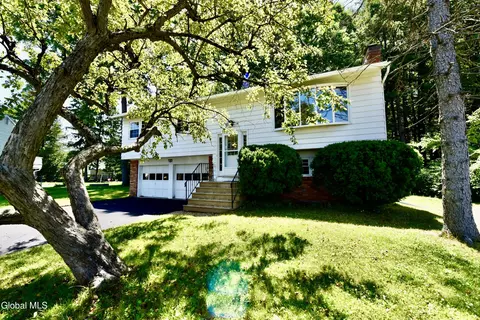 Other - 4 Cedar Ct, Schenectady, NY 12309 photo 1 of 8