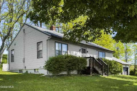 341 Master St, Valley Falls, NY 12185