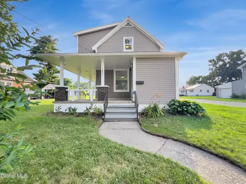 1821 Ferguson St, Schenectady, NY 12303