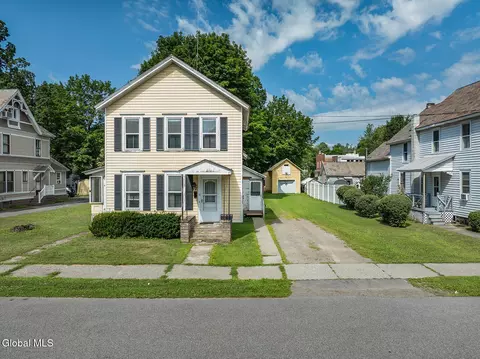 17 Corliss Ave, Greenwich, NY 12834