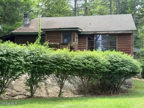132 Seelye Rd, Queensbury, NY 12804
